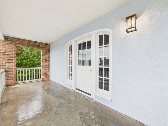 Building Photo - 107 Guillot Rd