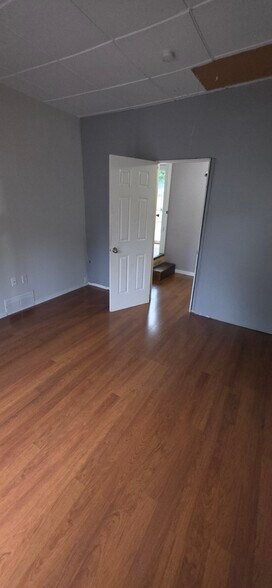 Bonus - 8802 Forest Ave SW