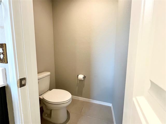 Building Photo - 928 Madeline Ln