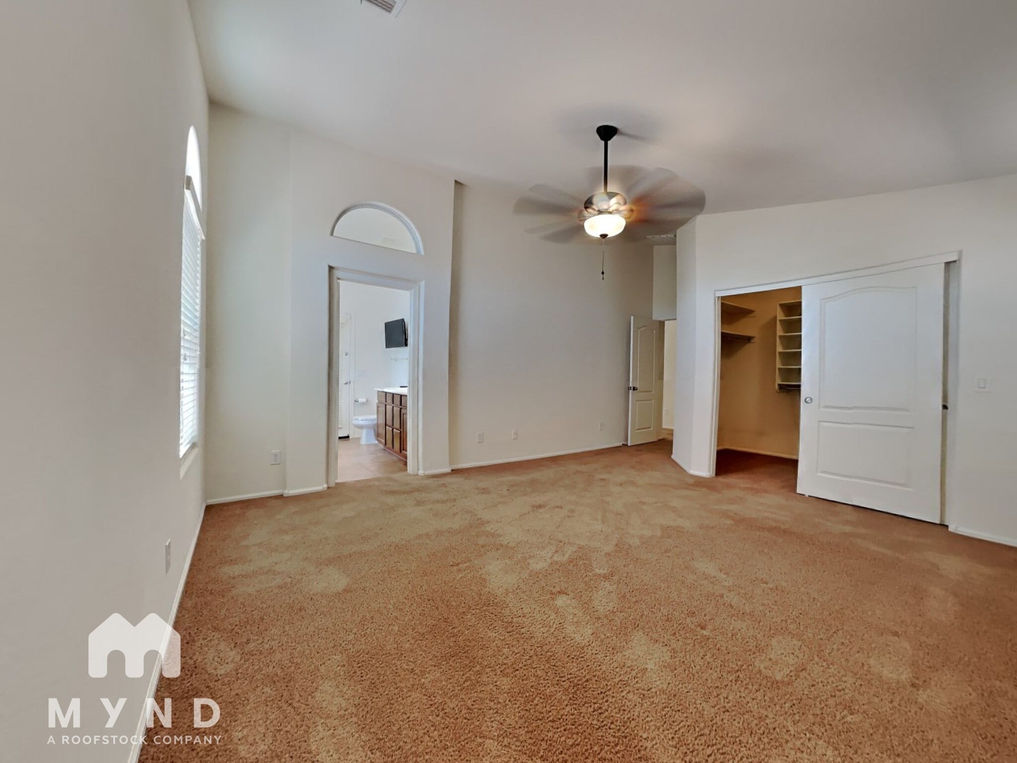 Building Photo - 2927 E Whispering Wind Dr