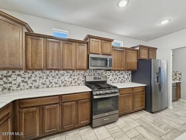 Building Photo - 12583 Clocker Dr