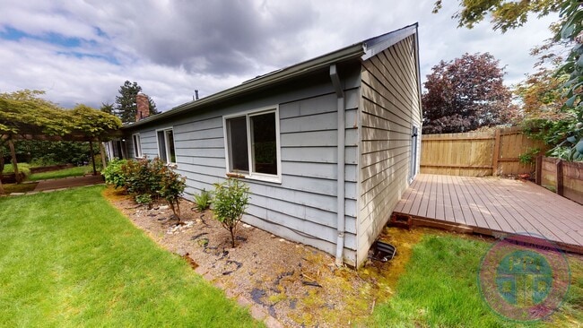 Building Photo - West Linn Hidden Springs Neighborhood / Si...
