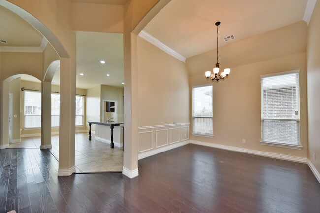 Building Photo - Spacious Luxury home in Deer Creek Schools!