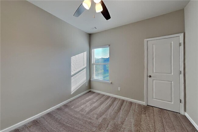Building Photo - 154 Canvas Ives Dr