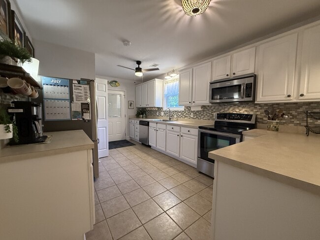 Building Photo - 2717 Oaklawn St