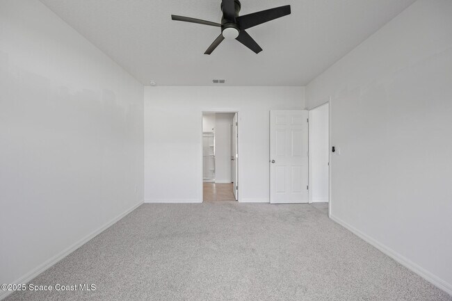 Building Photo - 1305 Valley View Ave