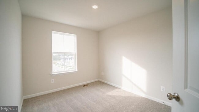 Building Photo - 1350 Red Clover Ln