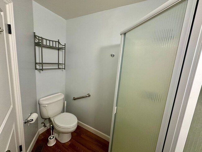 Building Photo - 3 Bedroom 2.5 Bathroom Home on 10 Acres Wi...