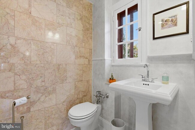 Building Photo - 230 Stony Run Lane