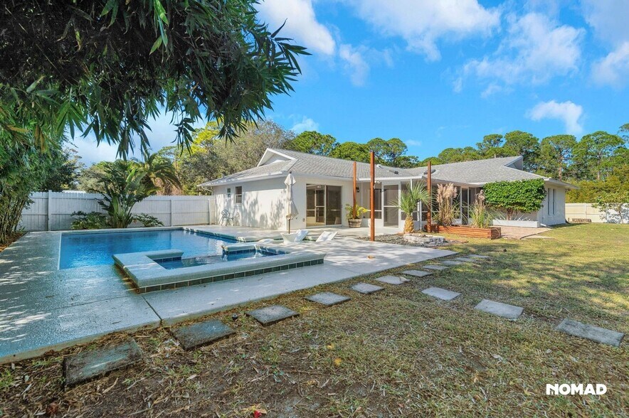 Building Photo - 112 N Cory Dr