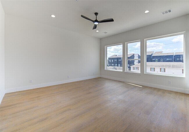 Building Photo - 4702 Coke St