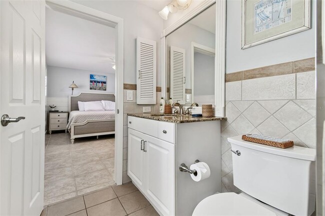 Building Photo - 2822 W Vina Del Mar Blvd