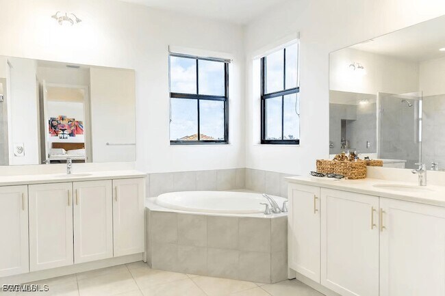 Building Photo - 5040 Frattina St.