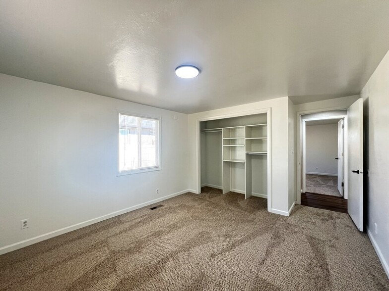 Building Photo - 8725 W Cory Ln
