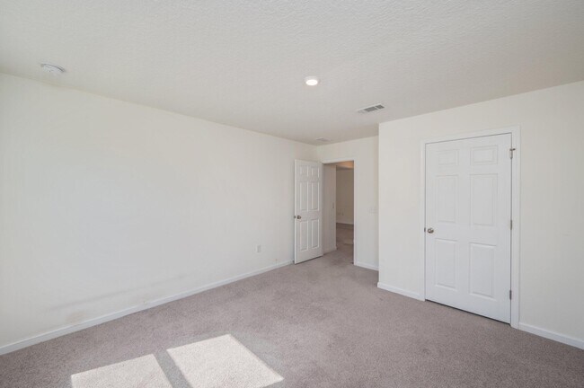 Building Photo - 4378 Jitterbug St