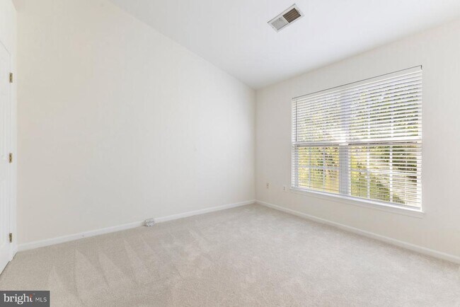Building Photo - 9727 Faber Ln
