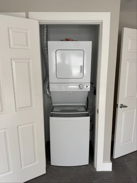 Building Photo - 329 E 25th St