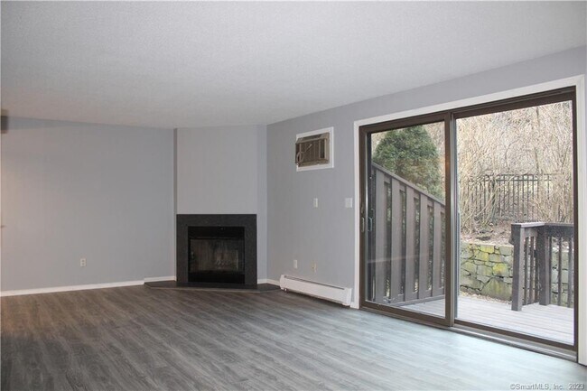 Building Photo - 36 Tinsmith Crossing