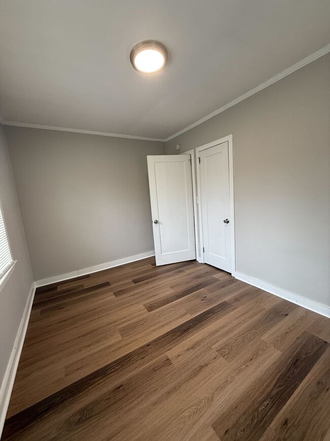 Building Photo - MUST SEE!!  2 Bedroom, 1 Bath  Home in Talladega!