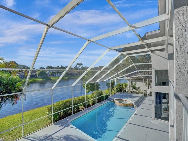 Building Photo - 4310 NW 63rd Ave