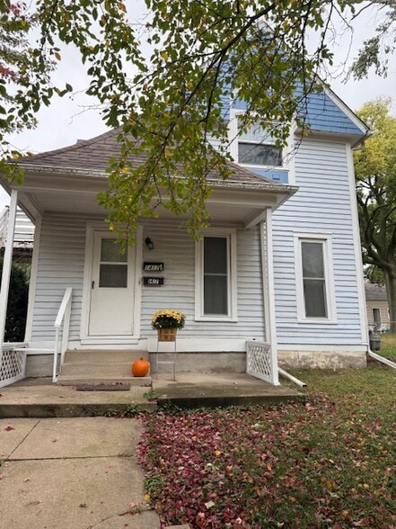 Primary Photo - 1417 Clay St