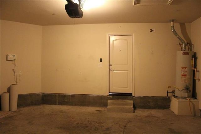 Building Photo - 8619 Naomi St