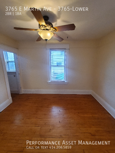 Building Photo - Charming 2BD/1BA Cudahy Lower Unit