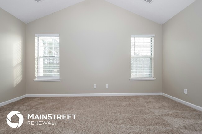 Building Photo - 6584 Planters Ct