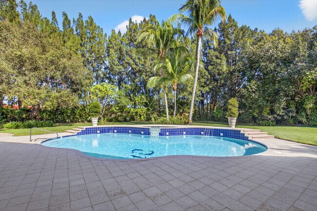 Building Photo - 16164 Bridlewood Cir