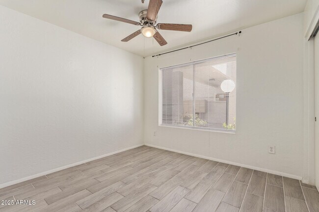Building Photo - 7494 E Earll Dr