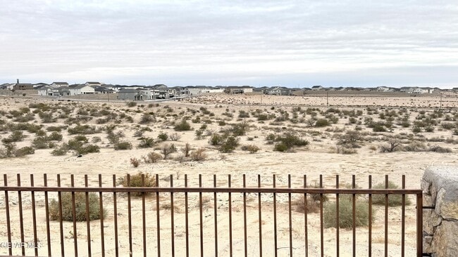 Building Photo - 12408 Fresh Water Dr