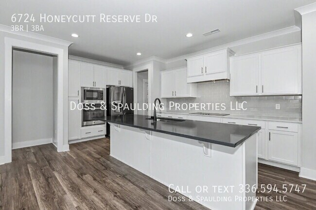Building Photo - 6724 Honeycutt Reserve Dr