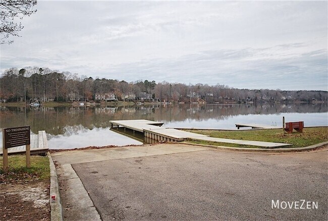 Building Photo - 313 Glen Echo Ln