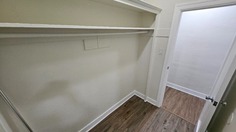 Building Photo - 427-431 Normandie Ave