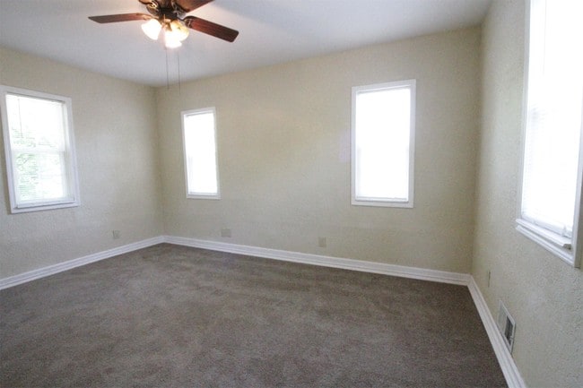 Building Photo - 622 Belle Ave