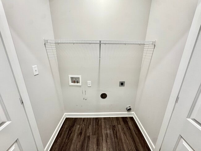 Building Photo - 11 Katie Ln