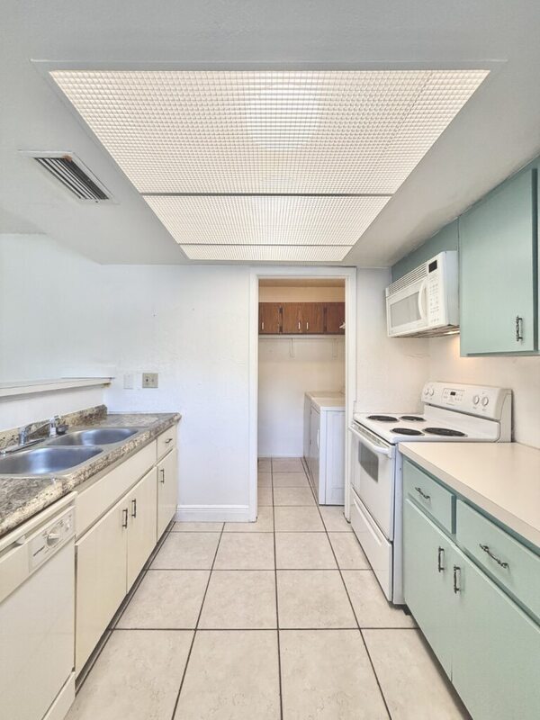 Building Photo - 2658 Sunny Breeze Ave