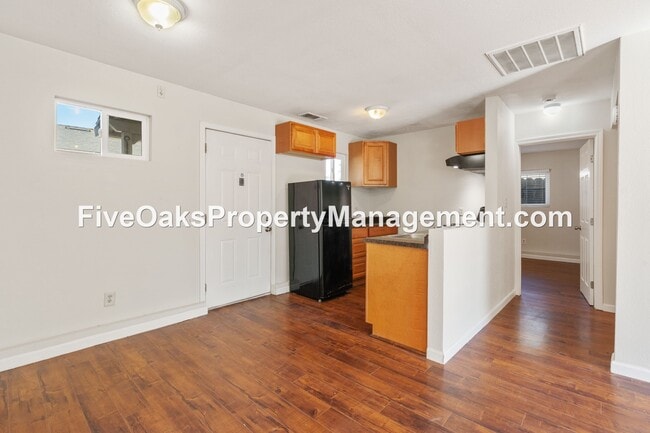 Building Photo - 5310 1/2 Nugget Rd-