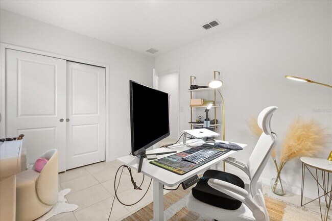 Building Photo - 375 Pink Ibis Bnd