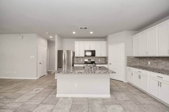 Building Photo - 1615 S City Oaks Ln