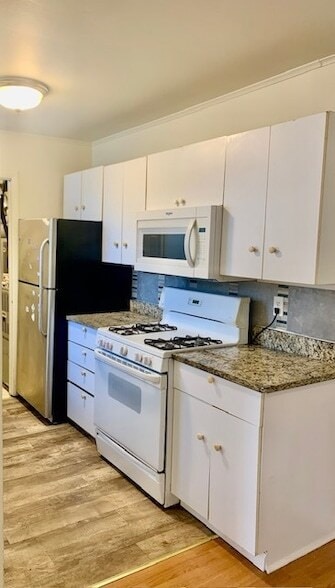 Building Photo - 1H S Fernwood Dr