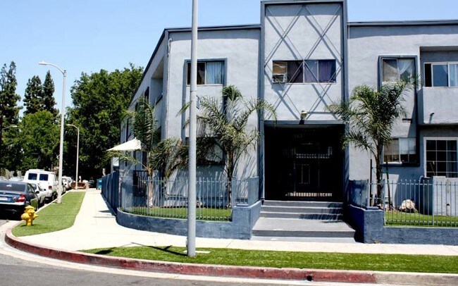 Building Photo - Sylvan Apartments