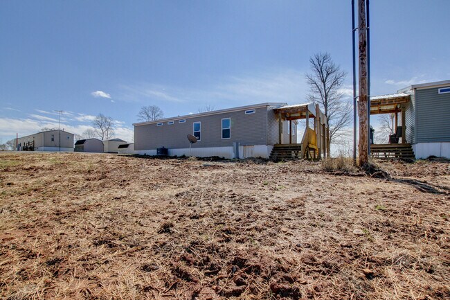 Building Photo - 295 Seays Rd