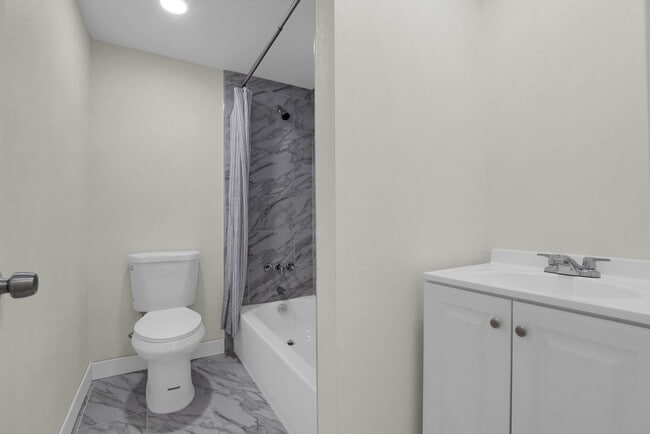 Building Photo - NEW BRENTWOOD CONSTRUCTION ADU! HIGHLY UPGRADED NEW KITCHEN & BATHROOM! 3 BEDROOMS & 1 BATHROOM! ...