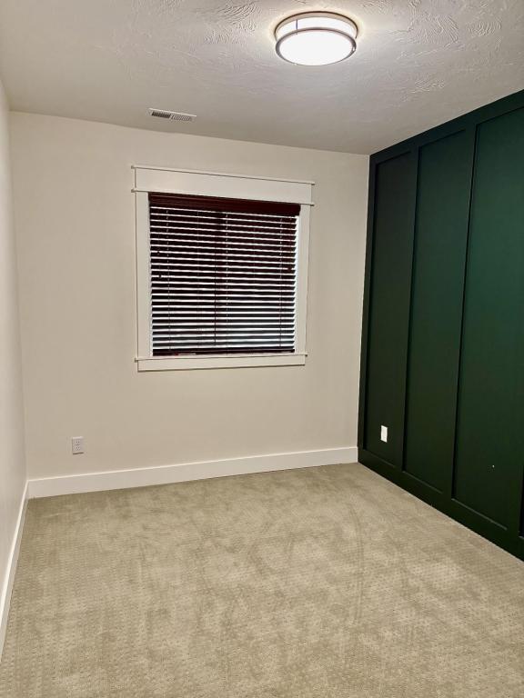 Building Photo - 4392 Booner St