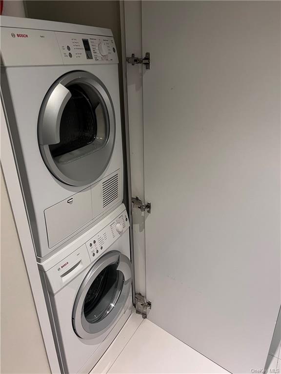 Building Photo - 111 Fulton St