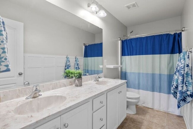 Building Photo - 7349 Vicenzo Dr