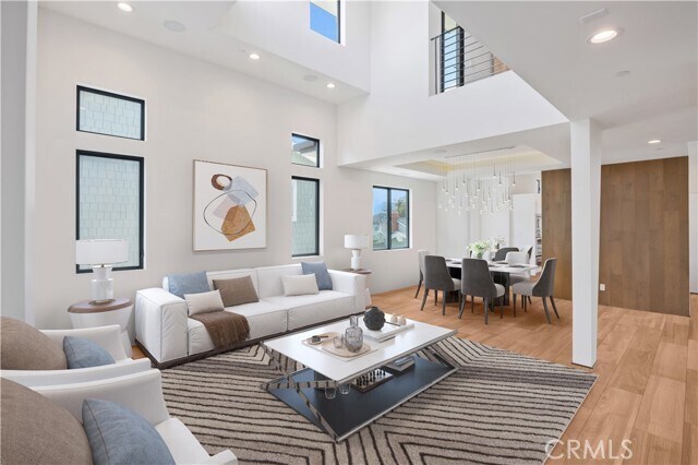 Building Photo - 332 Avenue E