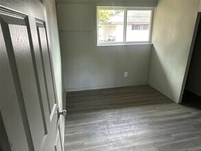 Building Photo - 5405 Suez St