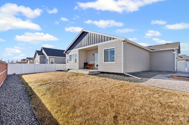Building Photo - 965 Mount Andrew Dr